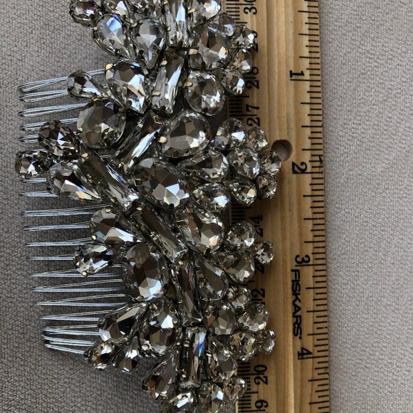 NEVER WORN: Custom Rhinestone Bridal Hair Comb main image 6